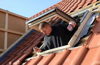 Pose de fenêtres de toit Velux à Crésantignes